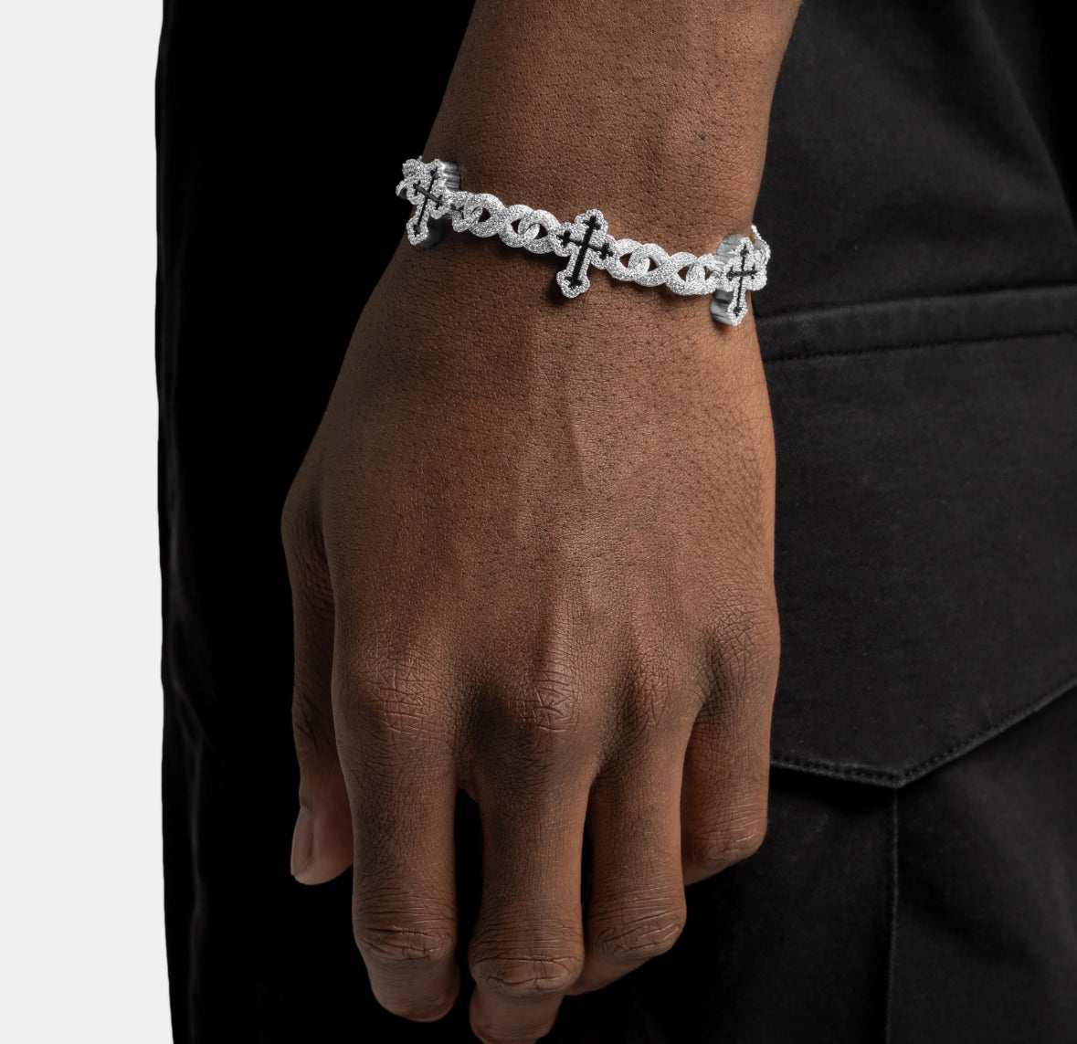 Bracelet Croix en Émail Noir