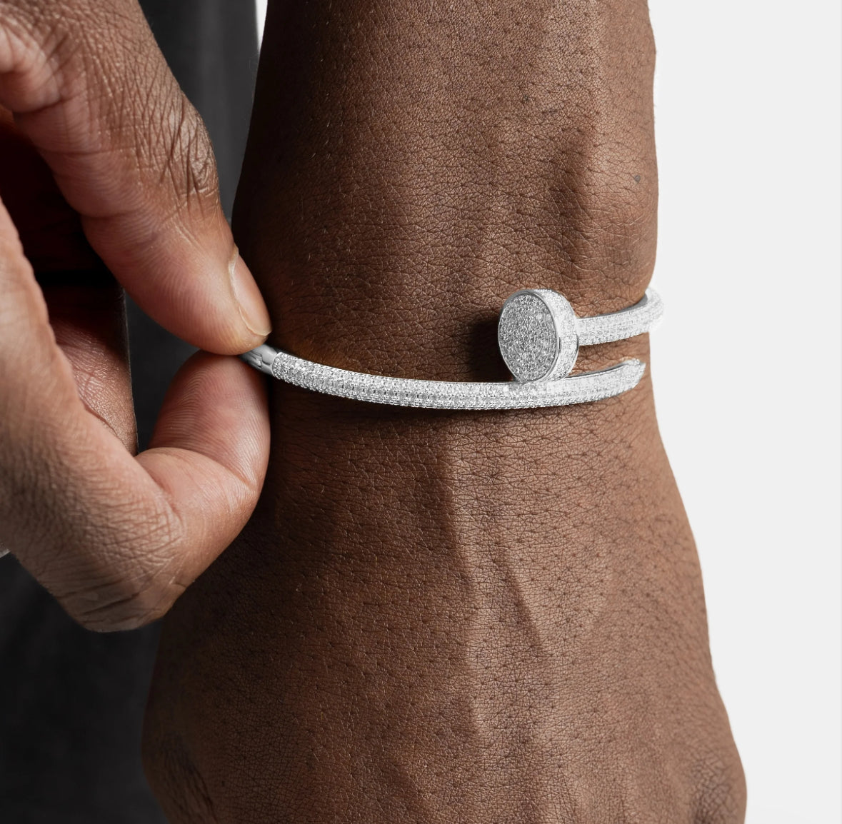 Bracelet à Clous en Diamant